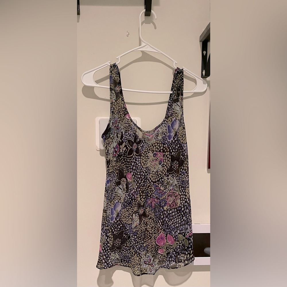 Sleeveless blouse